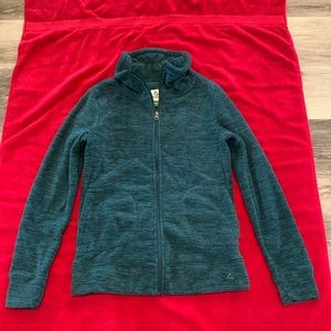 Green fleece sweater
